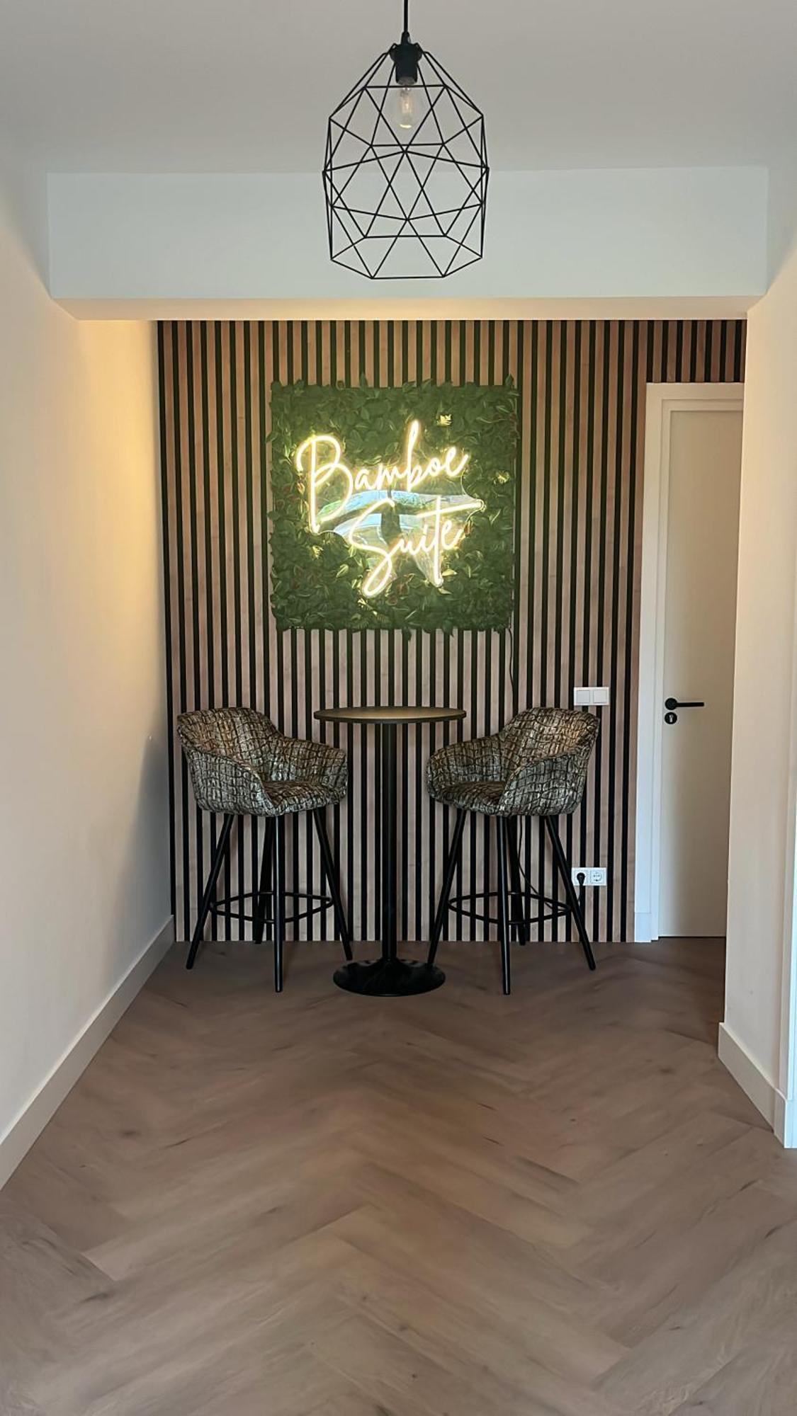 Bamboe Suite Bentveld Met Ligbad En Gratis Parkeren Esterno foto